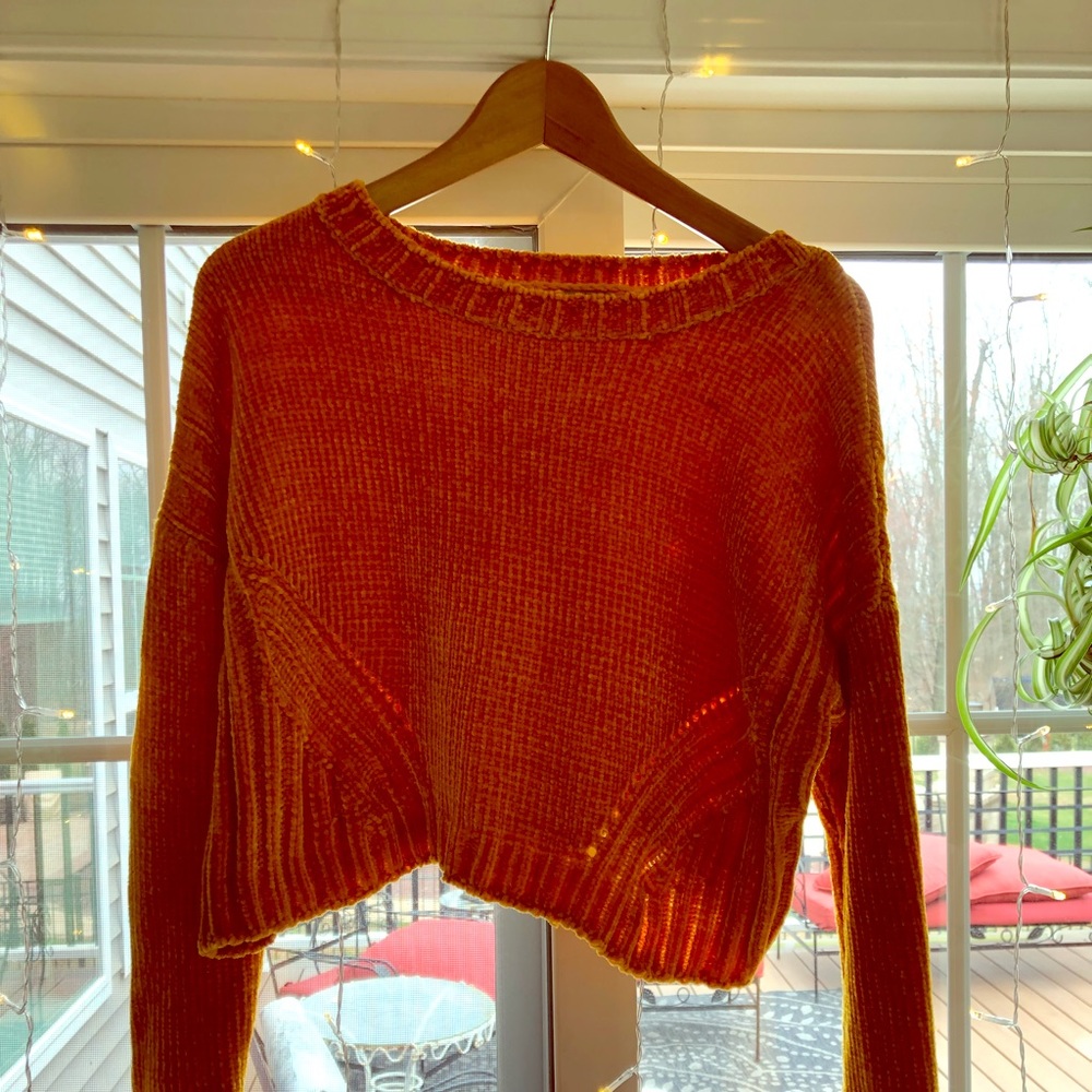 Women’s Cropped Charlotte Russe Chenille Sweater